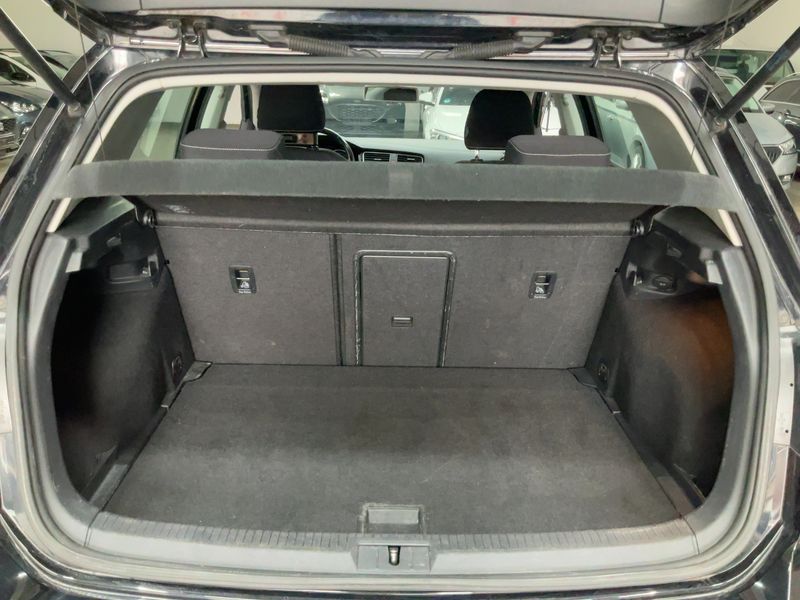 Volkswagen Golf VII 1.6 TDI Comfortline BlueMotion Tech 2014 – снимка 15