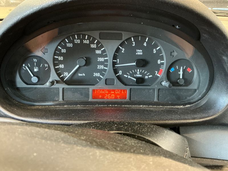 BMW 3er 316i 2004 – снимка 4