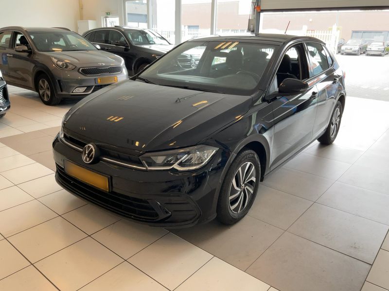 Volkswagen Polo 1.0 TSI Life 2021 – снимка 1