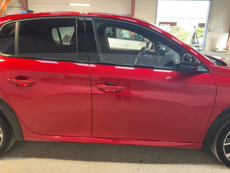 Peugeot 208 1.2 PureTech GT 2022 – снимка 10