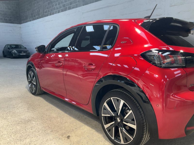 Peugeot 208 1.2 PureTech GT 2022 – снимка 6