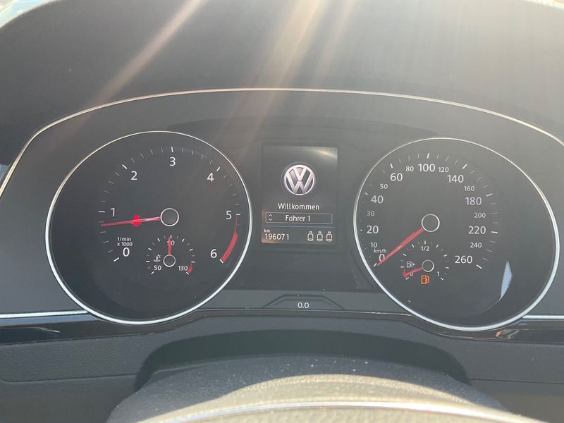 Volkswagen Passat Alltrack 2.0 TDI 4Motion BlueMotion Tech 2017 – снимка 19