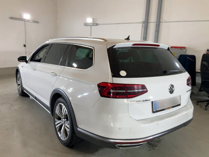 Volkswagen Passat Alltrack 2.0 TDI 4Motion BlueMotion Tech 2017 – снимка 6