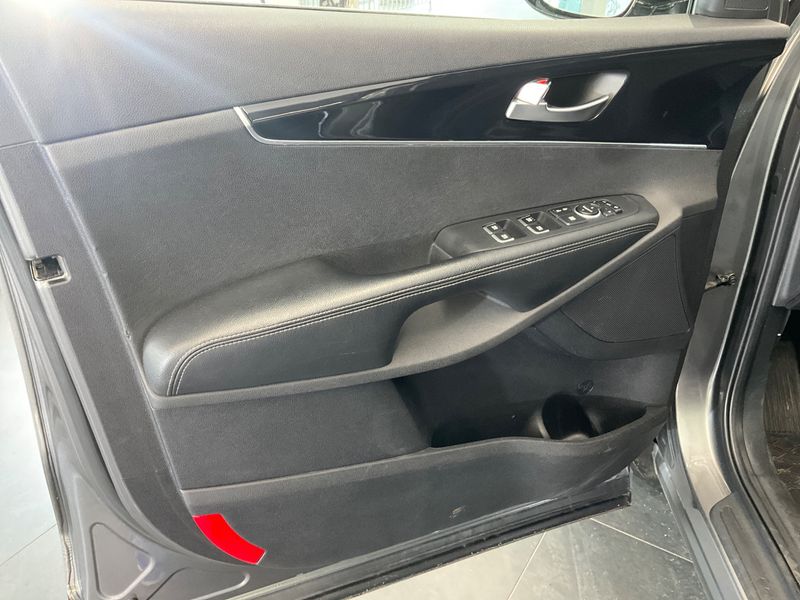 Kia Sorento 2.2 CRDi Vision 4WD 2016 – снимка 28