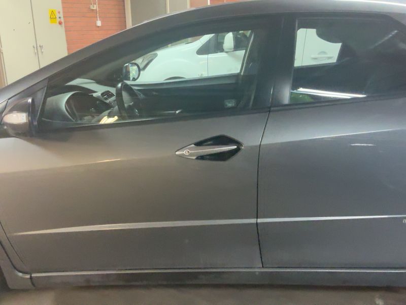Honda Civic 1.8 VTEC Sport 2010 – снимка 4