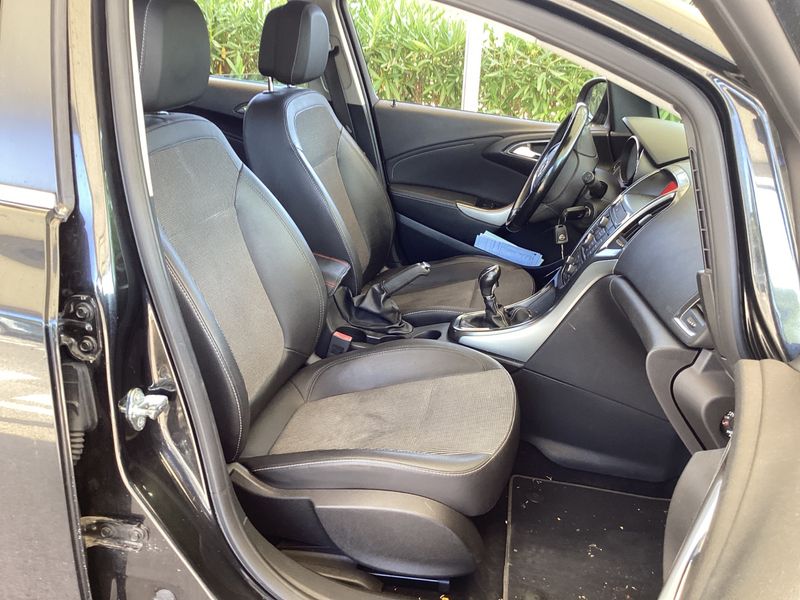 Opel Astra 1.7 CDTI Excellence 2012 – снимка 3
