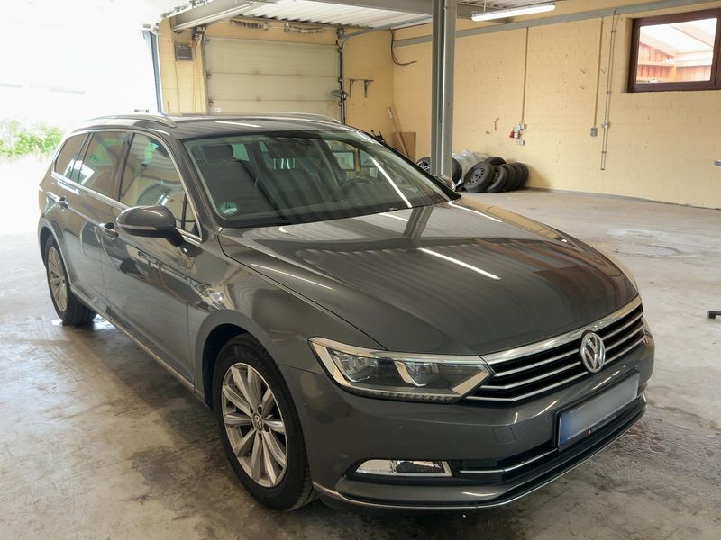 Volkswagen Passat 2.0 TDI Highline BlueMotion Tech 2016 – снимка 12