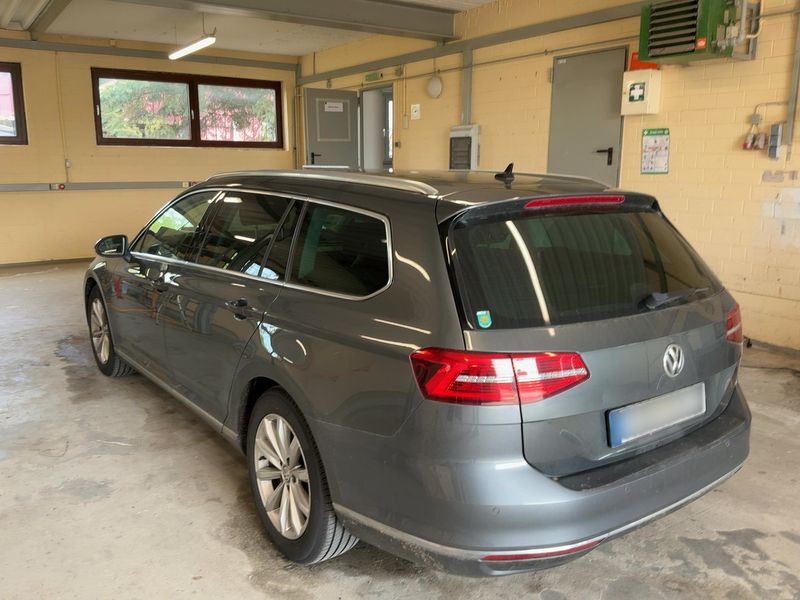 Volkswagen Passat 2.0 TDI Highline BlueMotion Tech 2016 – снимка 6
