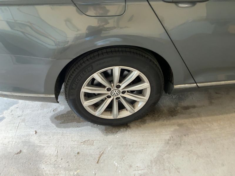 Volkswagen Passat 2.0 TDI Highline BlueMotion Tech 2016 – снимка 9