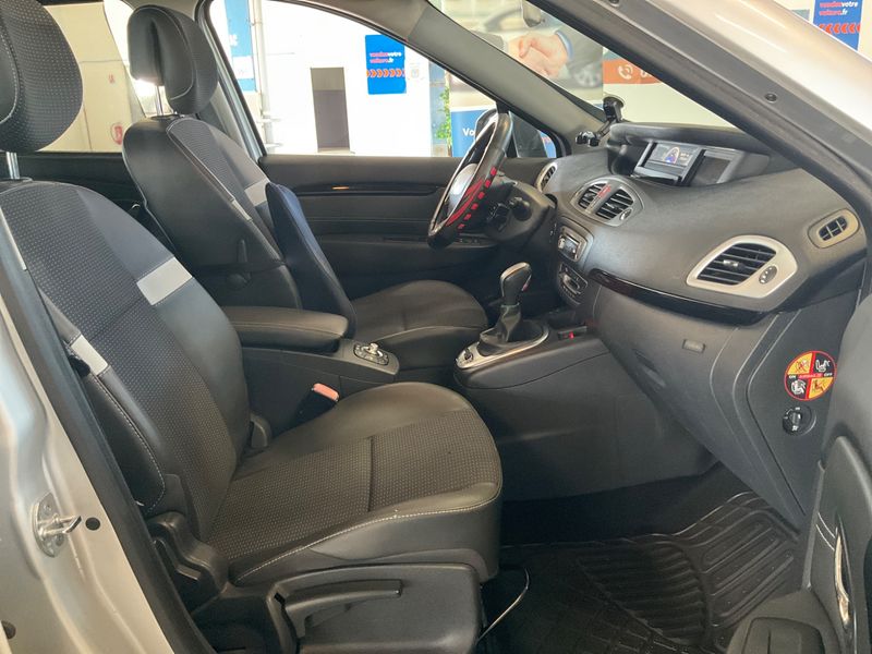Renault Grand Scenic 1.5 dCi Business 2013 – снимка 3