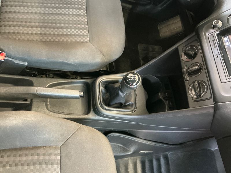 Volkswagen Polo 1.0 Trendline 2016 – снимка 28