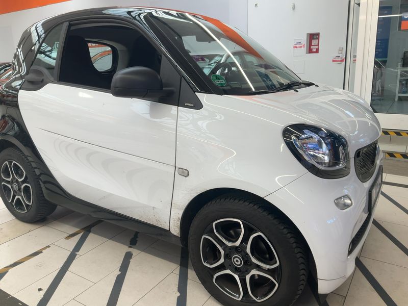 Smart fortwo 0.9 Turbo Basis passion 2019 – снимка 12