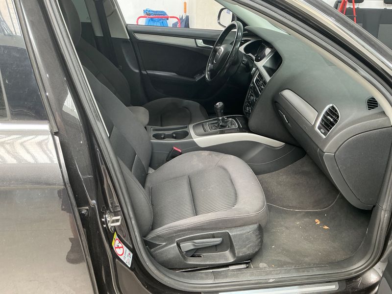 Audi A4 1.8 TFSI Attraction 2009 – снимка 3
