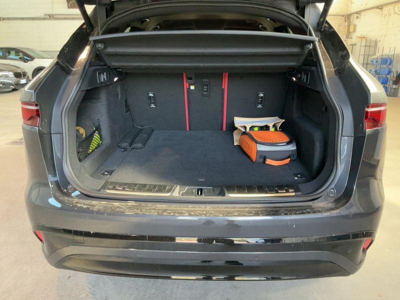 Jaguar F-Pace D200 Mild-Hybrid R-Dynamic SE AWD 2022 – снимка 15