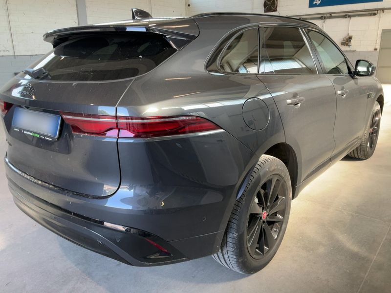 Jaguar F-Pace D200 Mild-Hybrid R-Dynamic SE AWD 2022 – снимка 8