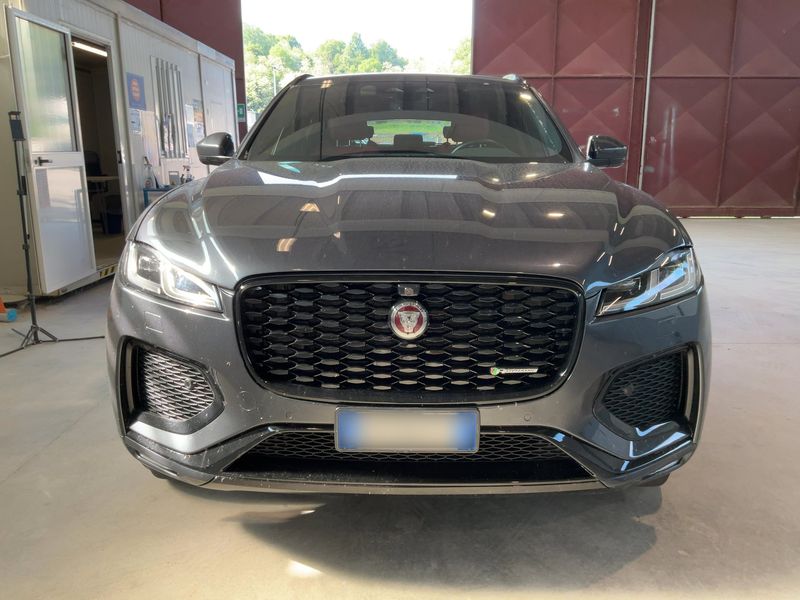 Jaguar F-Pace D200 Mild-Hybrid R-Dynamic SE AWD 2022 – снимка 14
