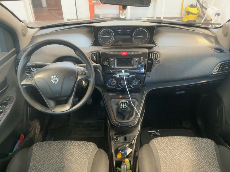 Lancia Ypsilon 1.2 Elefantino Blu 2019 – снимка 17