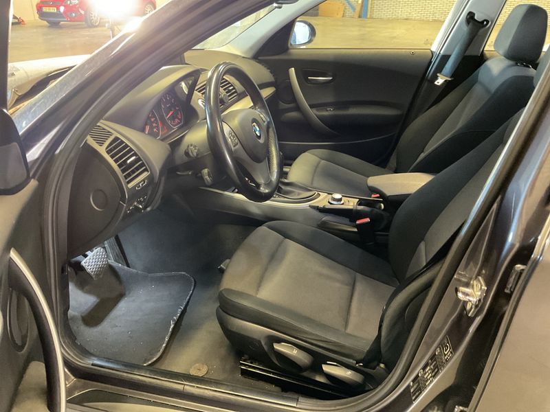 BMW 1er 120i 2005 – снимка 3