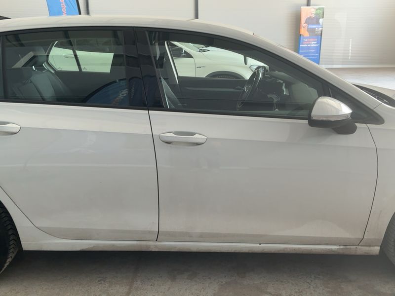 Volkswagen Golf VIII 2.0 TDI Life 1st Business Société Réversible 2021 – снимка 10