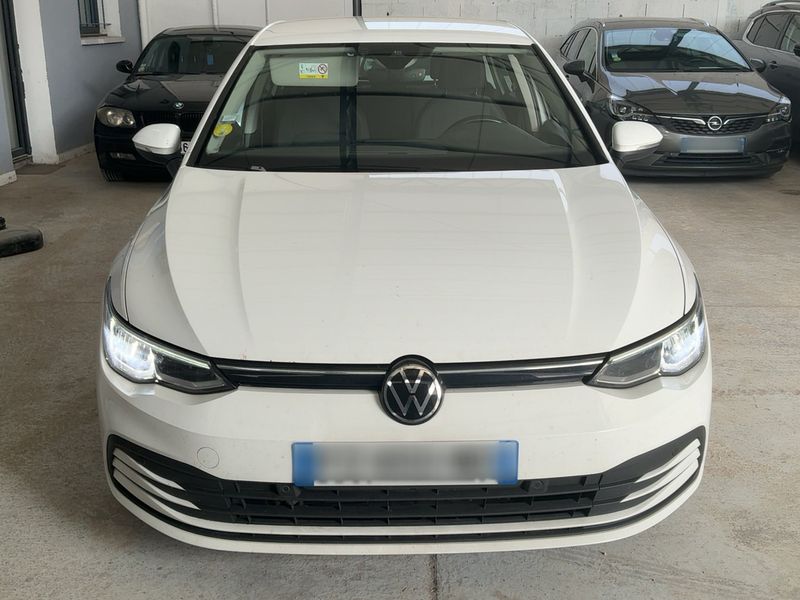 Volkswagen Golf VIII 2.0 TDI Life 1st Business Société Réversible 2021 – снимка 14