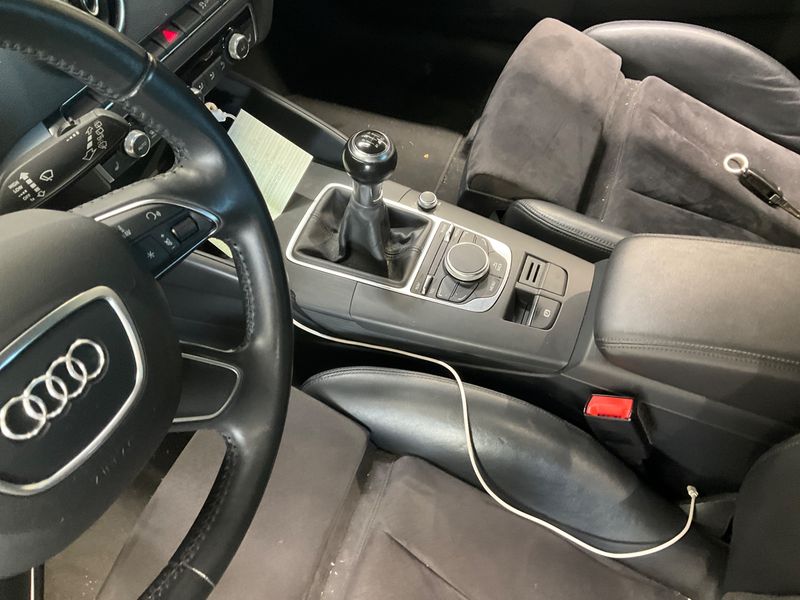 Audi A3 2.0 TDI Attraction 2015 – снимка на щета