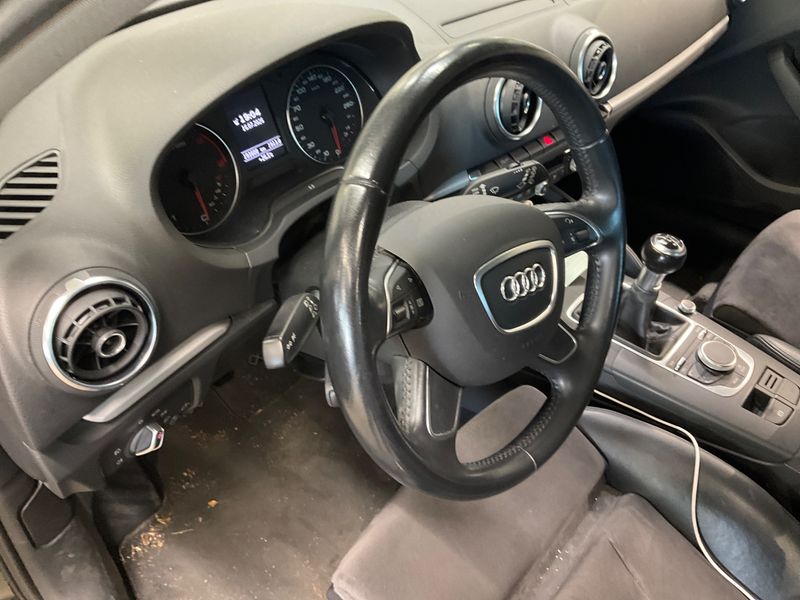 Audi A3 2.0 TDI Attraction 2015 – снимка на щета