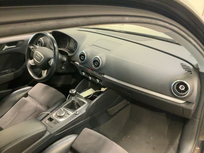Audi A3 2.0 TDI Attraction 2015 – снимка 12