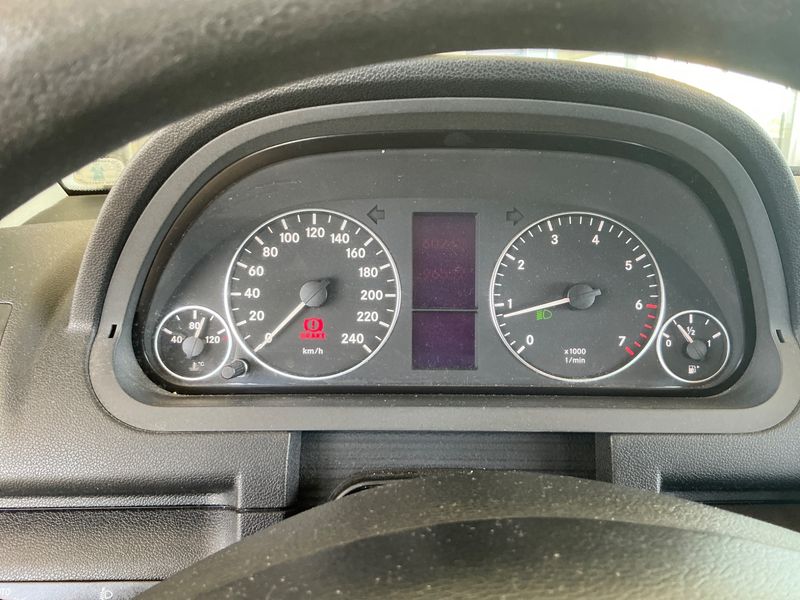 Mercedes-Benz A-Klasse A 160 Classic 2011 – снимка 4