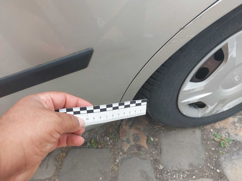 Ford Fiesta 1.4 Ghia 2004 – снимка 23