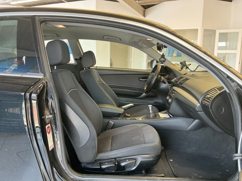 BMW 1er 118d Premiere 2010 – снимка 3