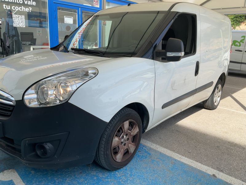 Opel Combo 1.6 CDTI Kasten 30 Jahre Edition L1H1 2,2t 2018 – снимка 2