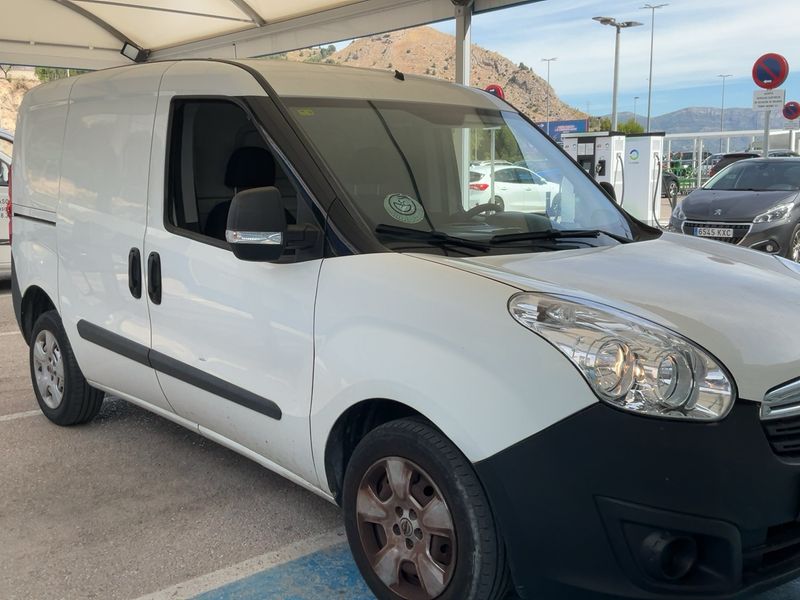 Opel Combo 1.6 CDTI Kasten 30 Jahre Edition L1H1 2,2t 2018 – снимка 12