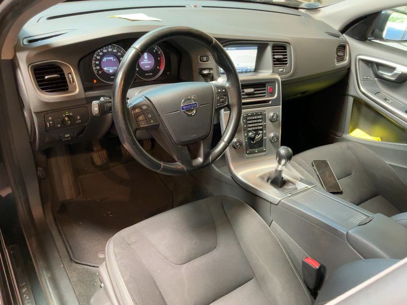 Volvo V60 2.0 D3 Edition 2013 – снимка 17