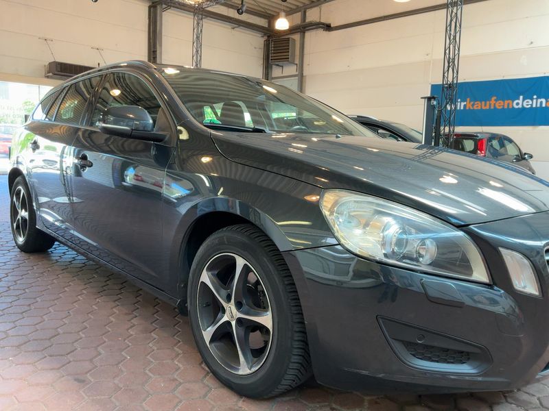 Volvo V60 2.0 D3 Edition 2013 – снимка 12