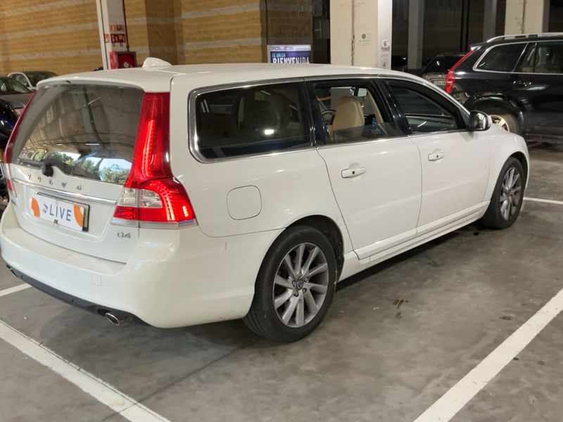 Volvo V70 2.0 D4 Summum 2016 – снимка 8