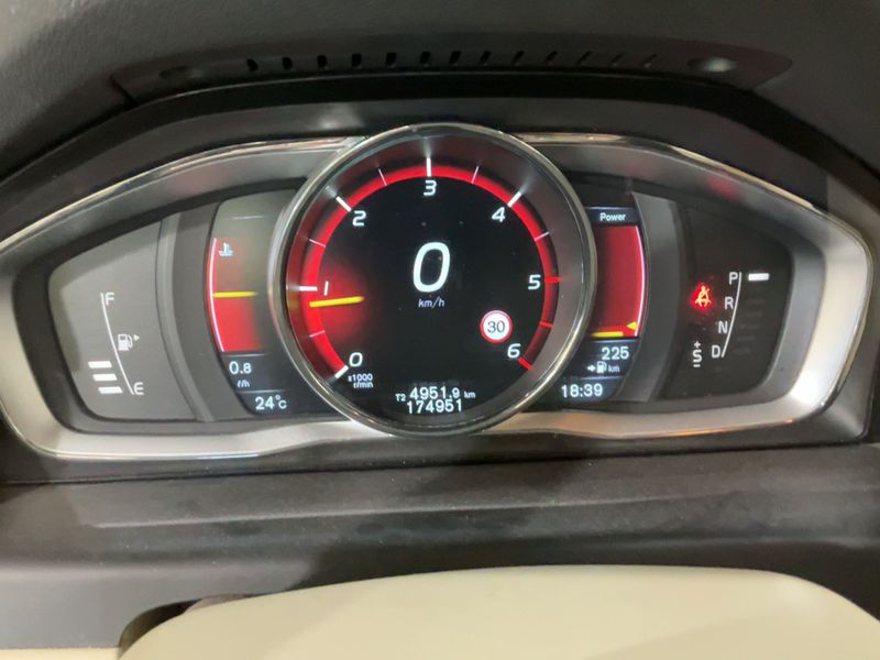 Volvo V70 2.0 D4 Summum 2016 – снимка 18