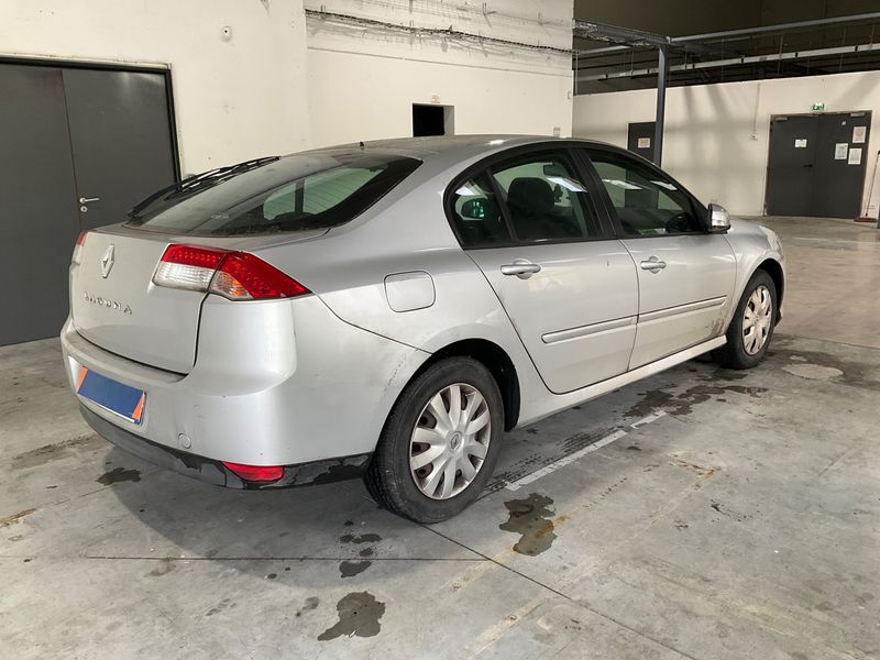 Renault Laguna 1.5 dCi Expression 2008 – снимка 2
