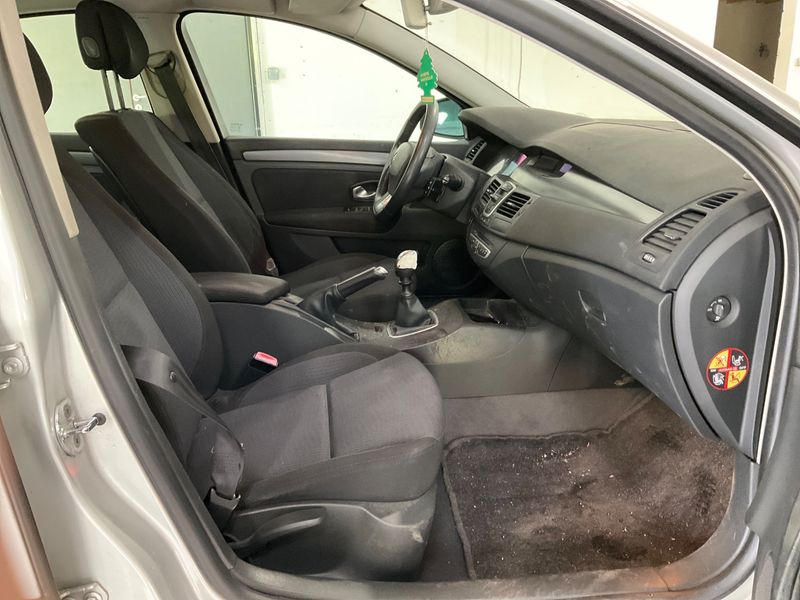 Renault Laguna 1.5 dCi Expression 2008 – снимка 3