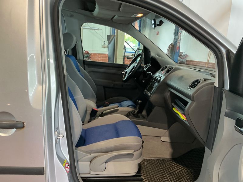 Volkswagen Caddy 1.9 TDI Life 2006 – снимка на щета
