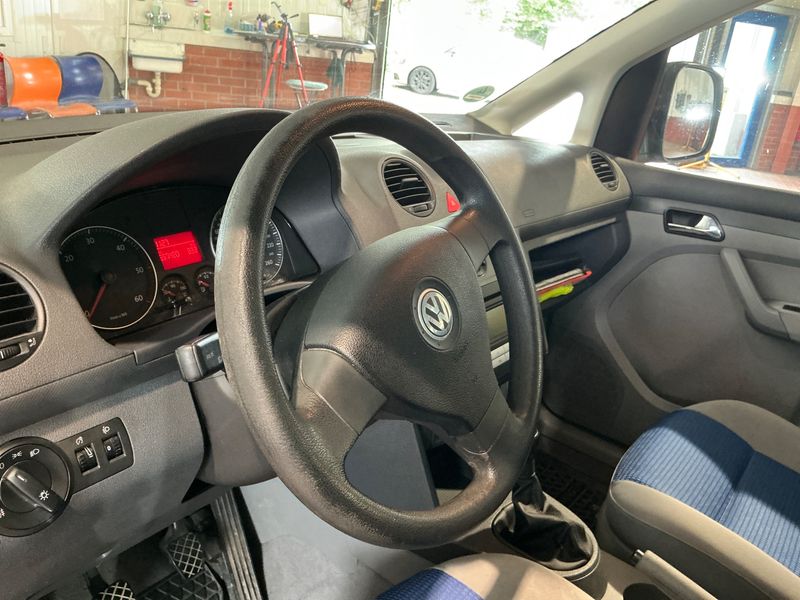 Volkswagen Caddy 1.9 TDI Life 2006 – снимка на щета