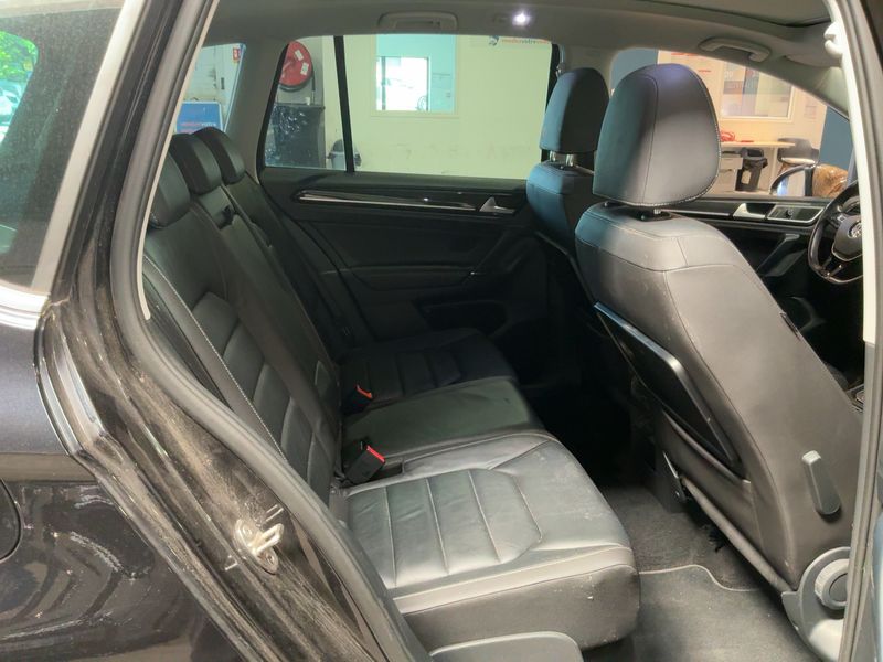 Volkswagen Golf VII Sportsvan 2.0 TDI Highline 2019 – снимка 19