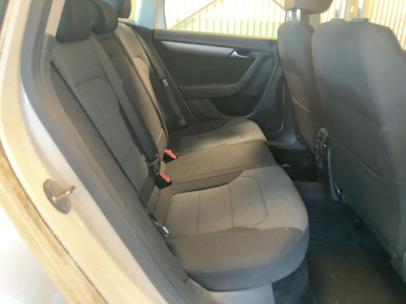 Volkswagen Passat 1.6 TDI 2014 – снимка 14