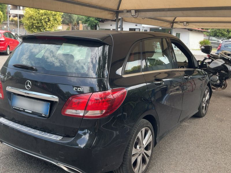 Mercedes-Benz B-Klasse B 180 CDI AMG Sport 2015 – снимка 8