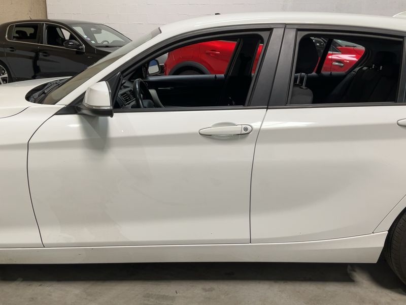 BMW 1er 118d xDrive Executive 2016 – снимка 4