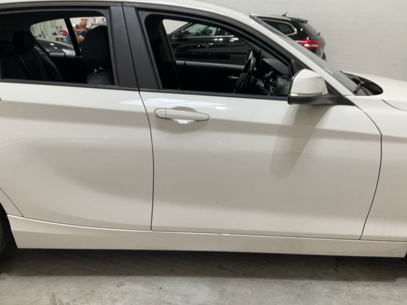 BMW 1er 118d xDrive Executive 2016 – снимка 10