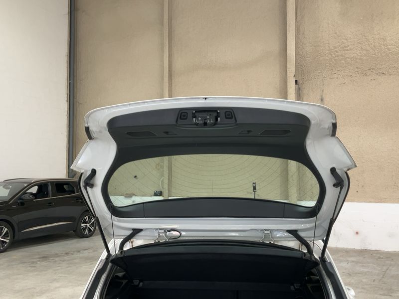 BMW 1er 118d xDrive Executive 2016 – снимка 15