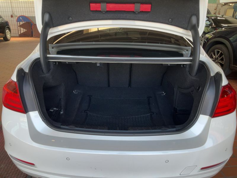 BMW 3er 320d xDrive 2014 – снимка 10