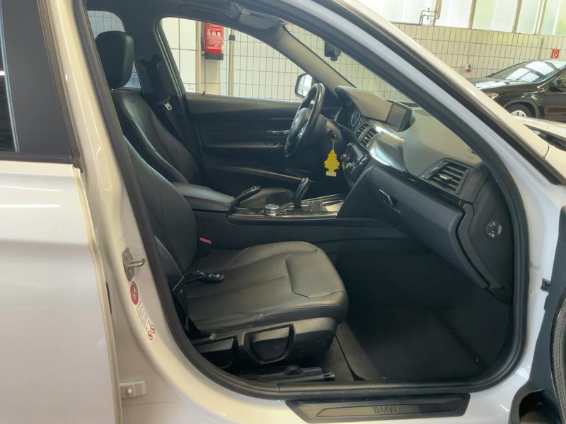 BMW 3er 320d xDrive 2014 – снимка 11