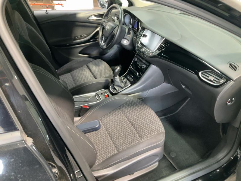 Opel Astra 1.4 SIDI Turbo ON 2018 – снимка 17