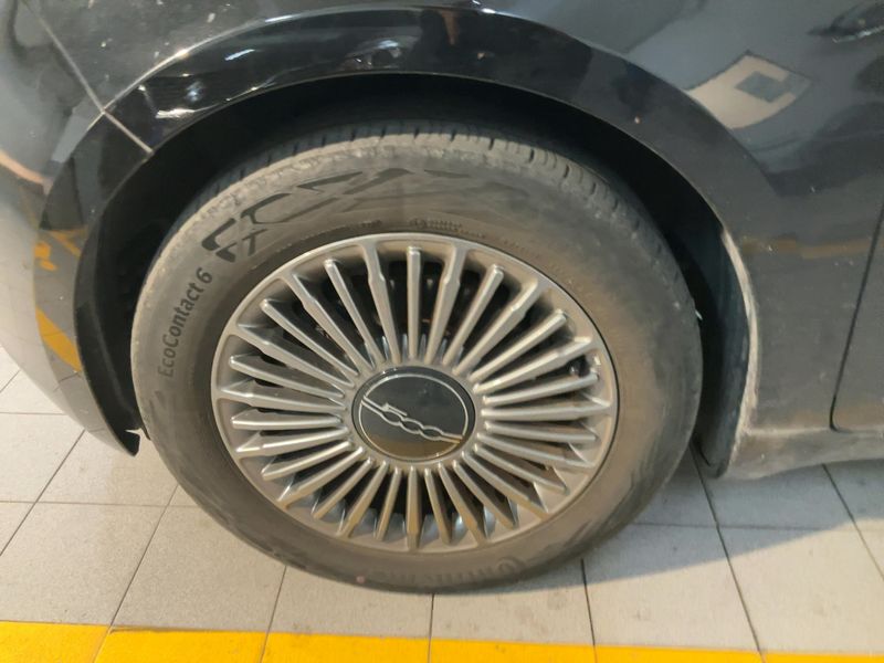 Fiat 500e electric drive 87 kW Icon 2021 – снимка 3